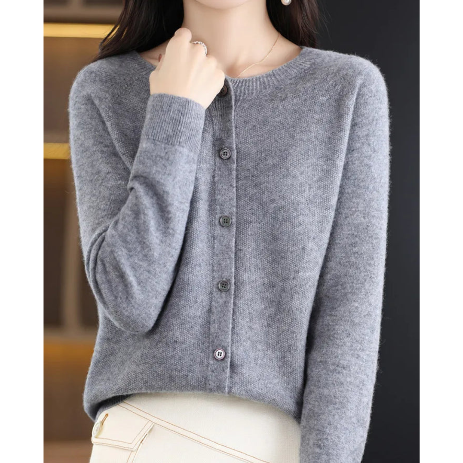 Women's Elegant Round Neck Cardigan Sweater | Elegant & Cozy