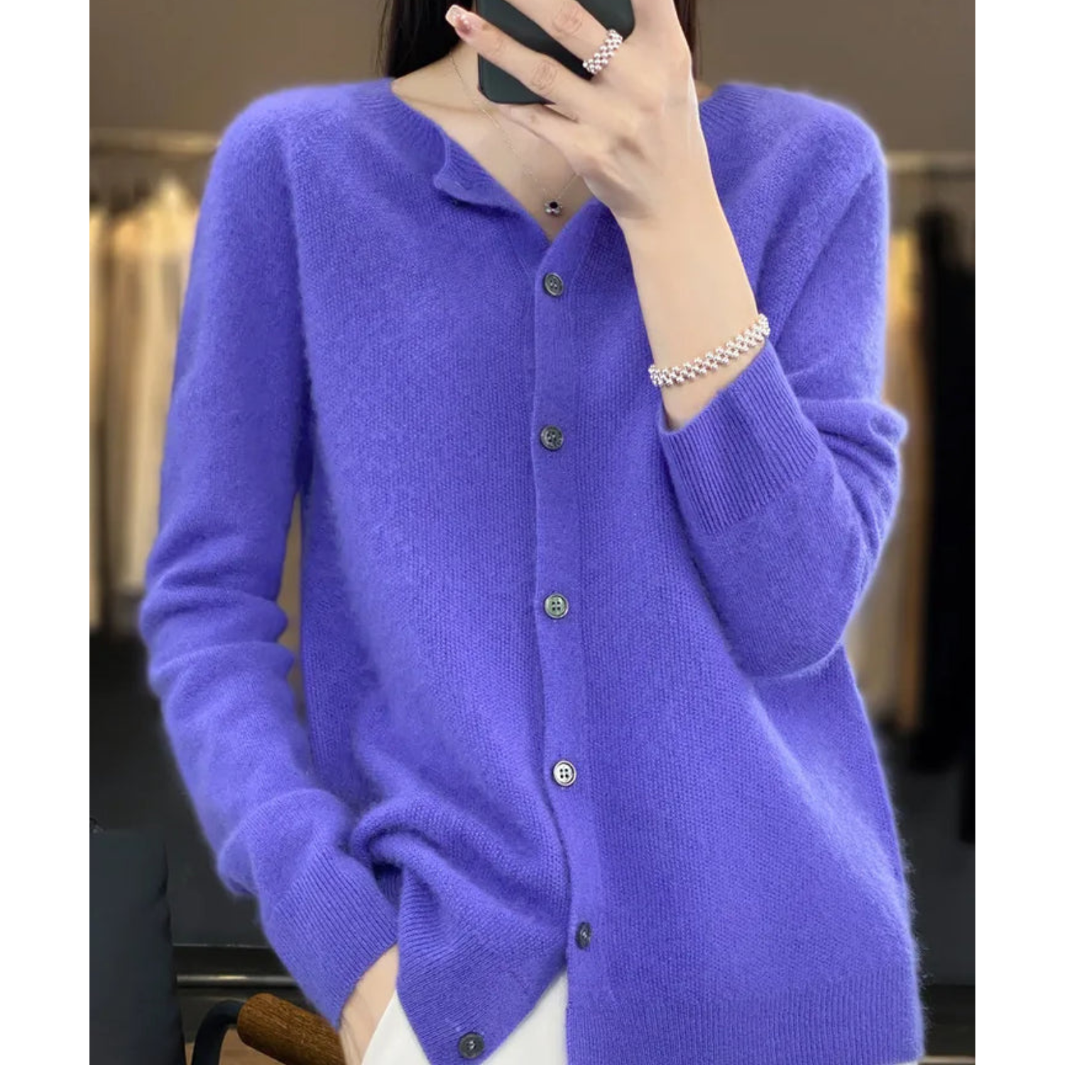 Women's Elegant Round Neck Cardigan Sweater | Elegant & Cozy